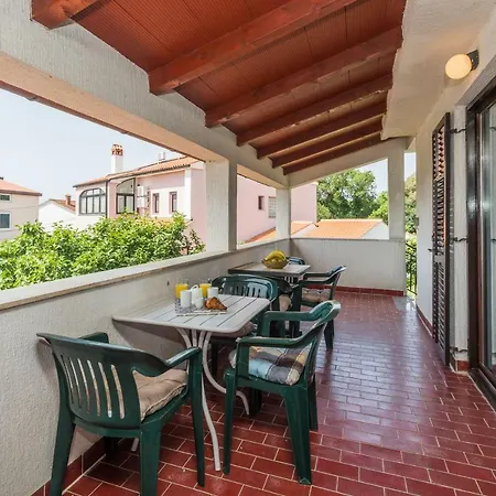 Apartment Lungera